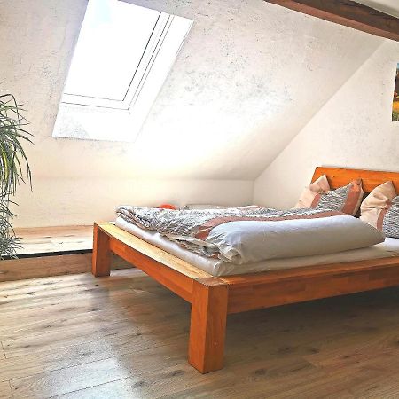 Schone Ferienwohnung In Мерклинген Экстерьер фото